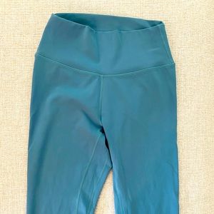 P’tula Active Alainah leggings- Size M